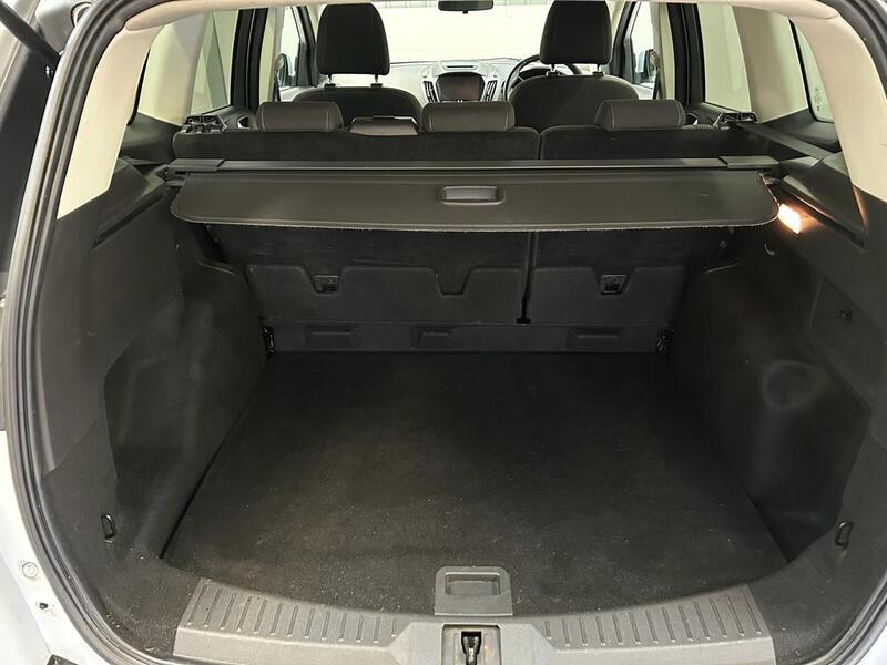 FORD KUGA