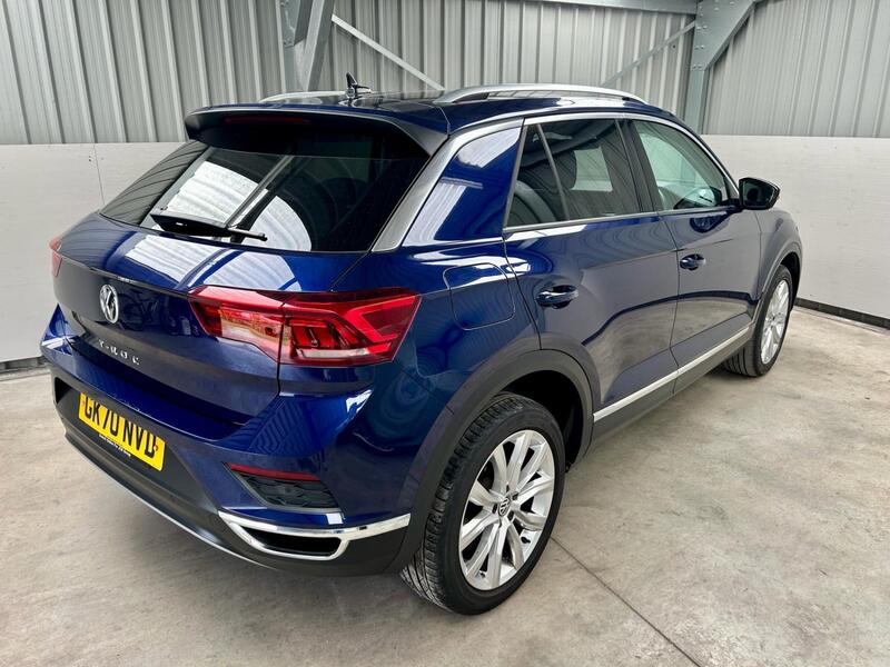 VOLKSWAGEN T-ROC