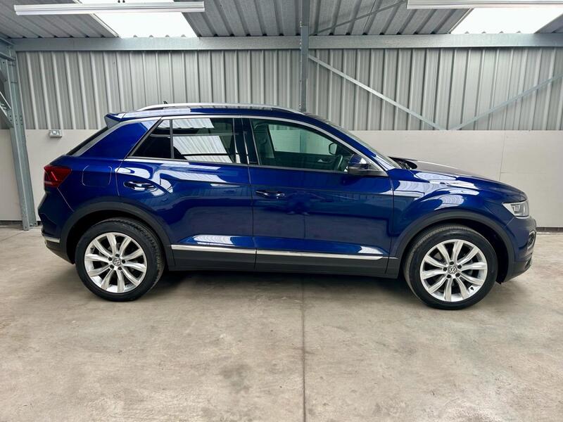 VOLKSWAGEN T-ROC