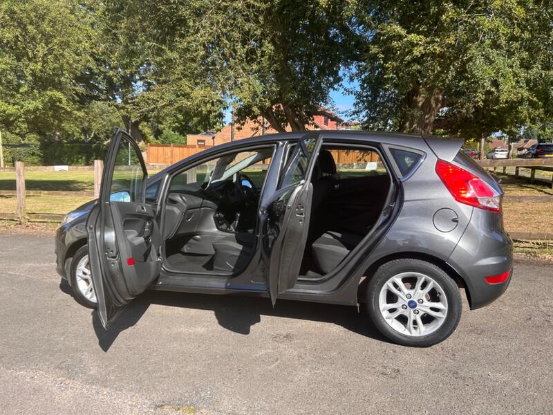FORD FIESTA