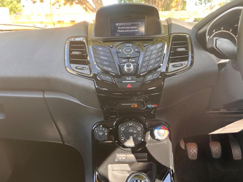 FORD FIESTA