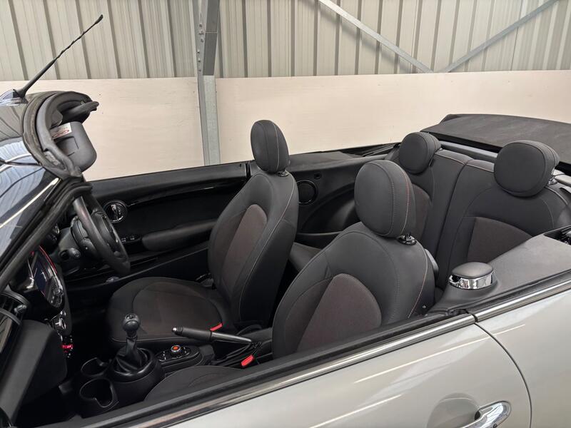 MINI CONVERTIBLE