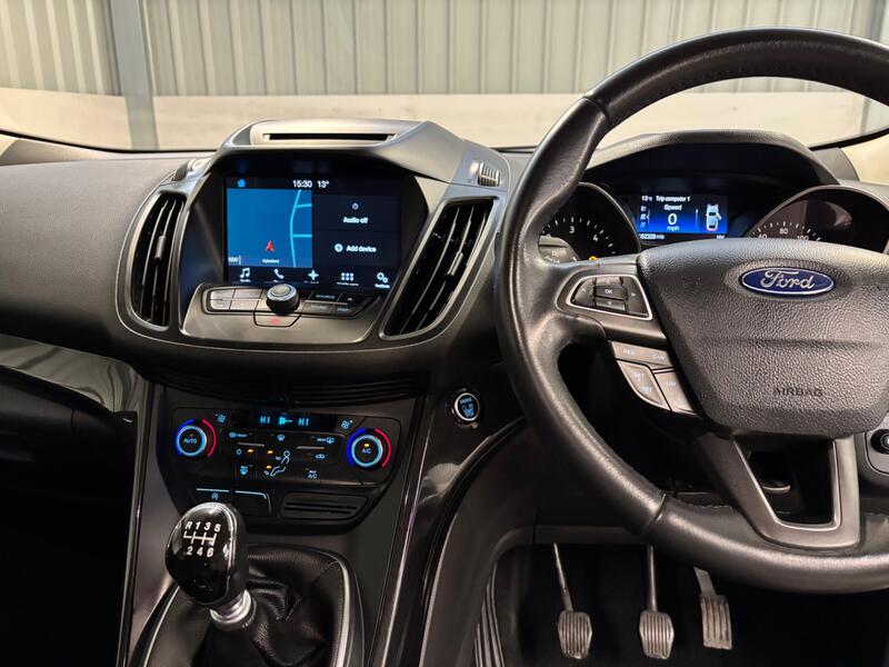FORD KUGA