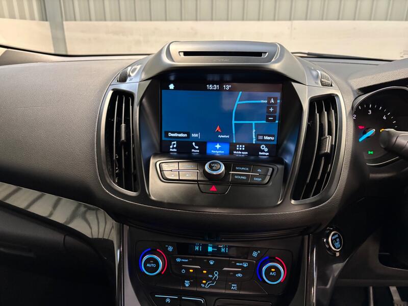 FORD KUGA