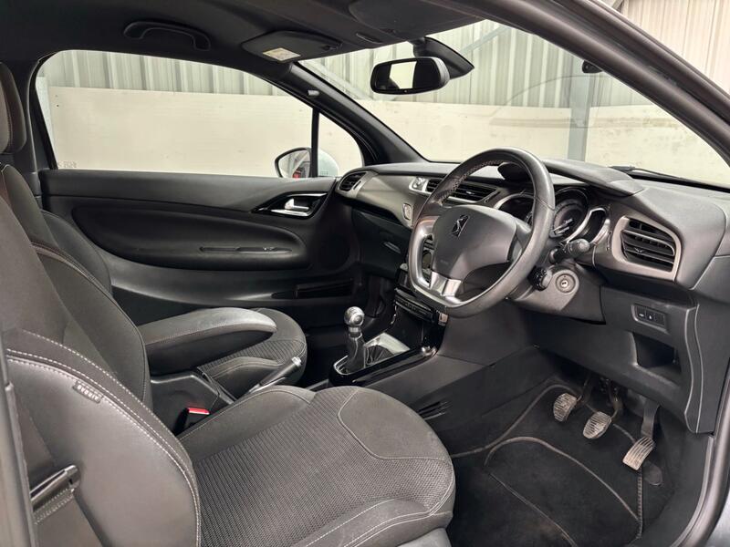 DS AUTOMOBILES DS 3