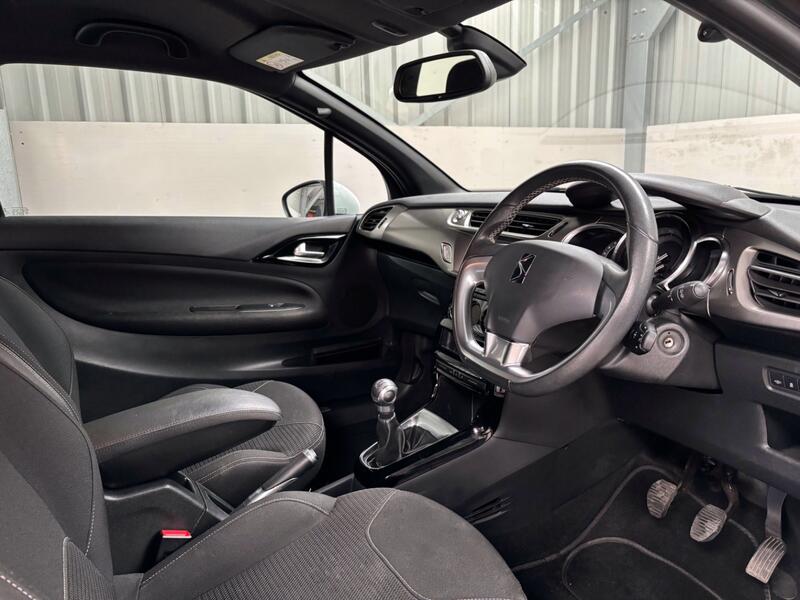 DS AUTOMOBILES DS 3