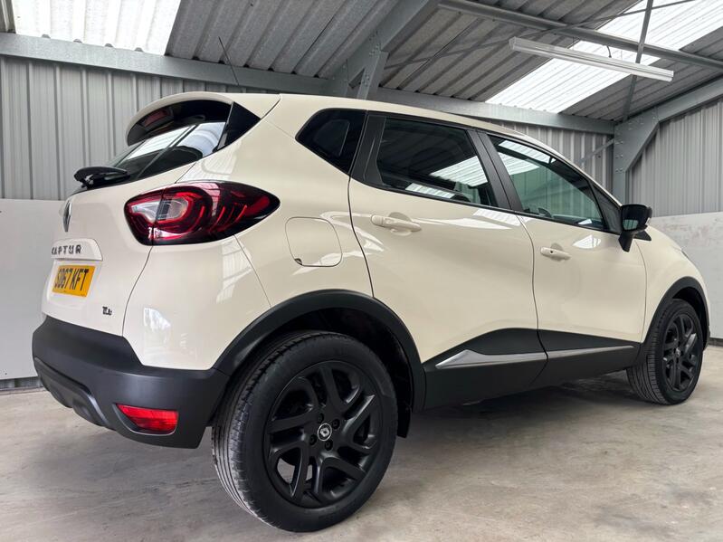RENAULT CAPTUR