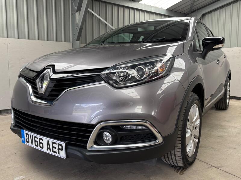 RENAULT CAPTUR
