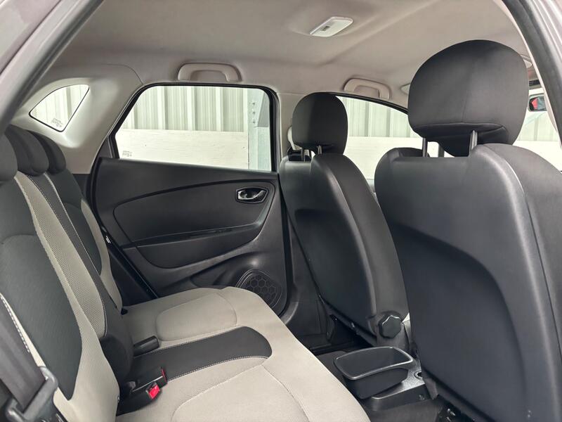 RENAULT CAPTUR