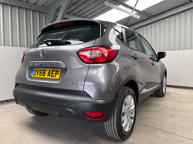 RENAULT CAPTUR