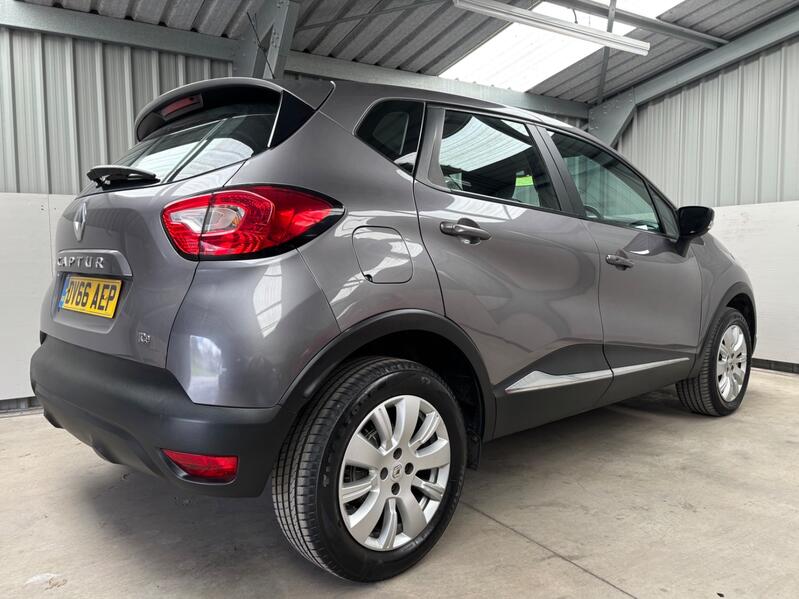 RENAULT CAPTUR
