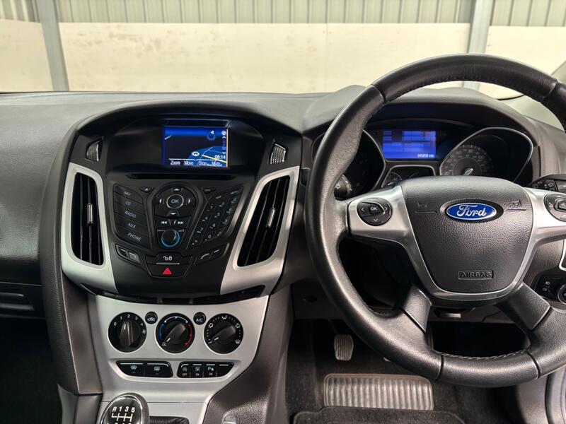 FORD FOCUS