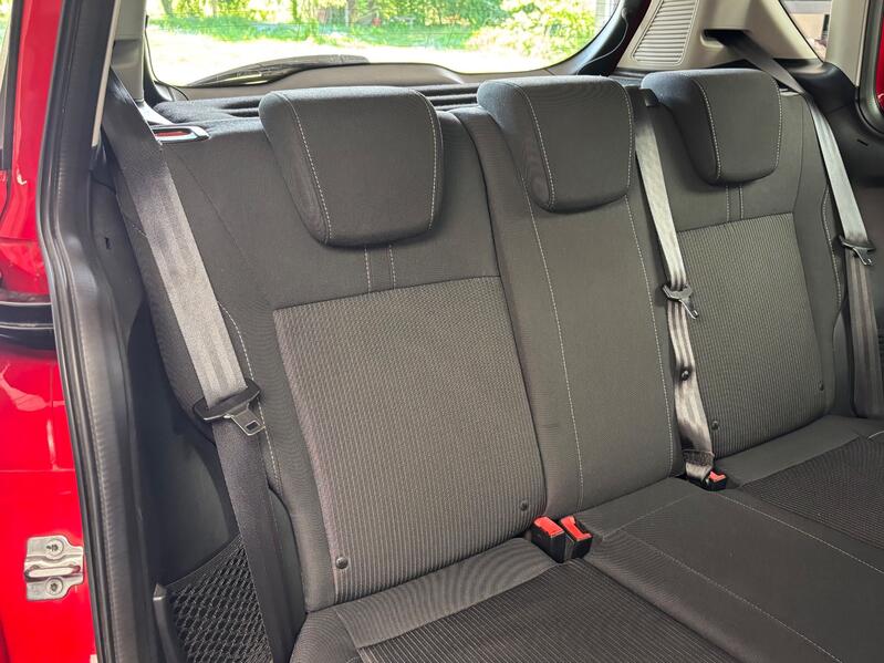 FORD B-MAX