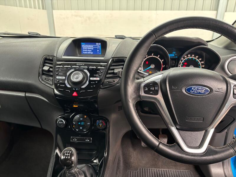 FORD FIESTA