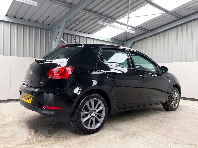 SEAT IBIZA