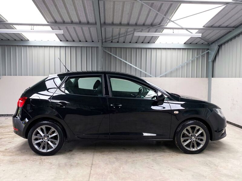 SEAT IBIZA