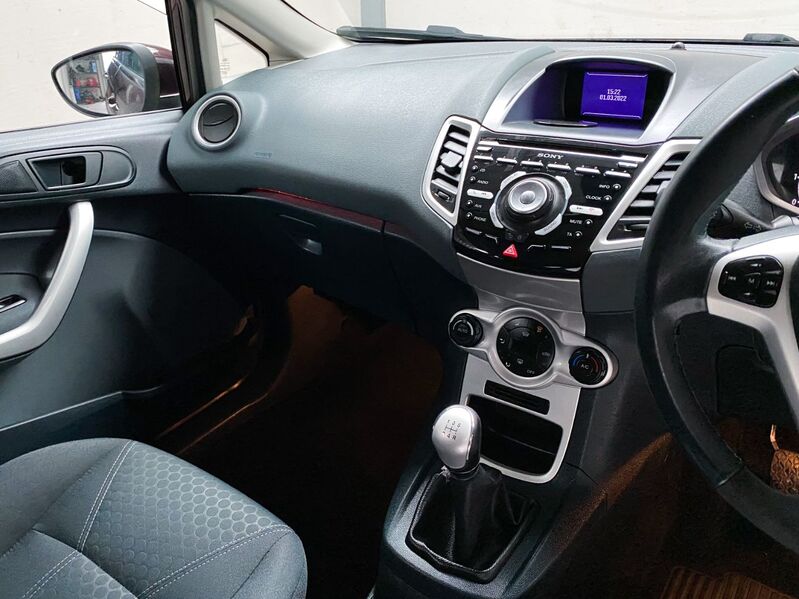 FORD FIESTA