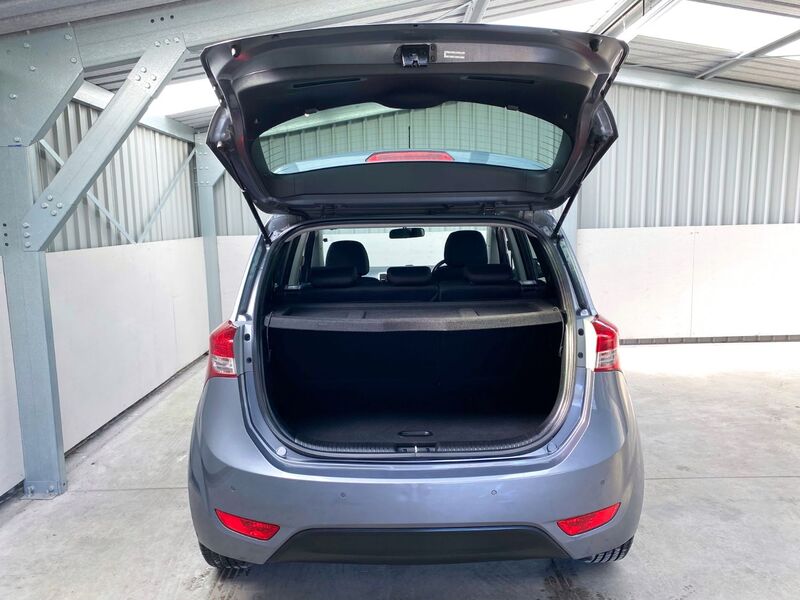 HYUNDAI IX20