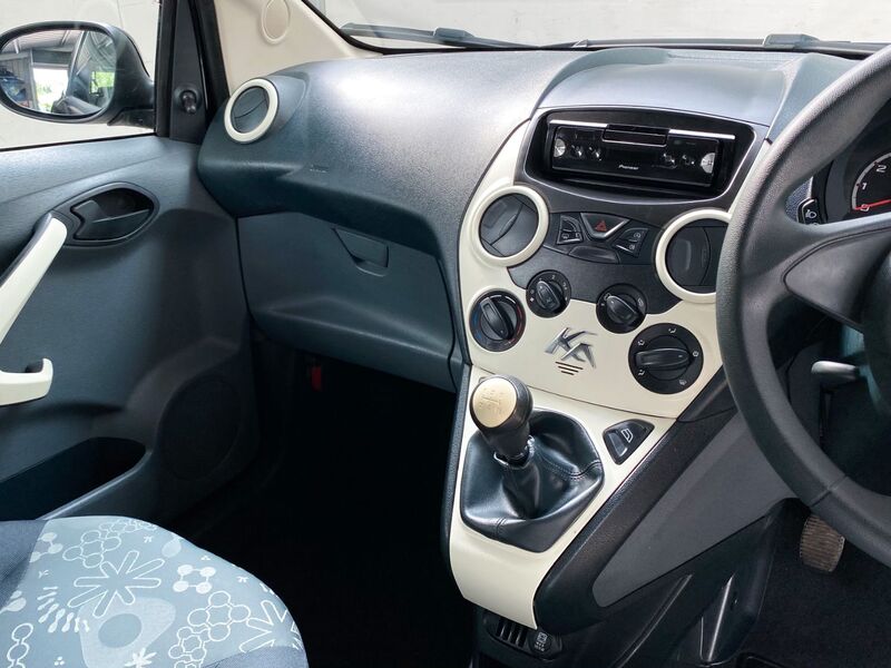 FORD KA