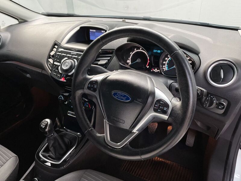 FORD FIESTA