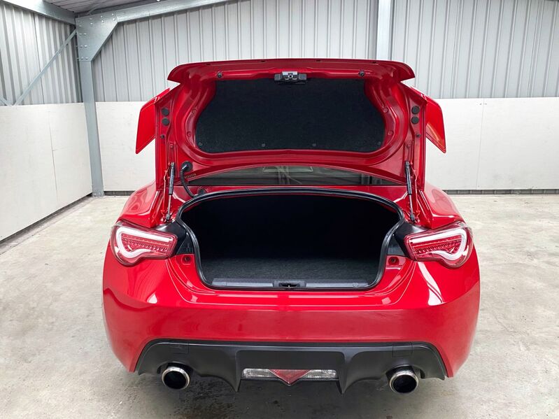 TOYOTA GT86