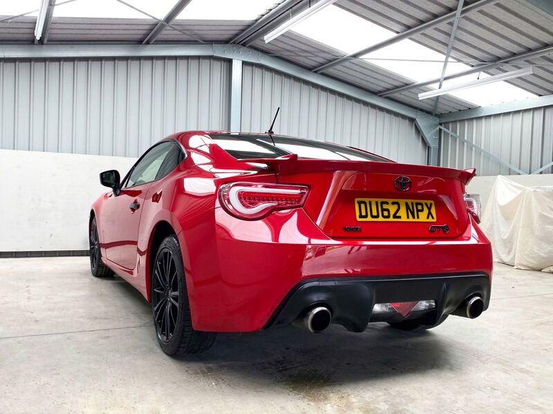 TOYOTA GT86