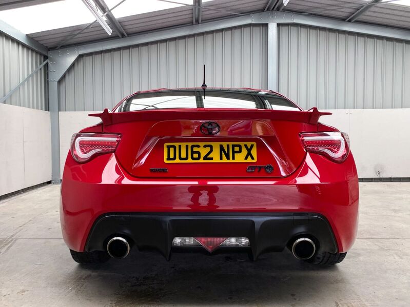 TOYOTA GT86