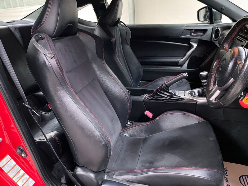 TOYOTA GT86