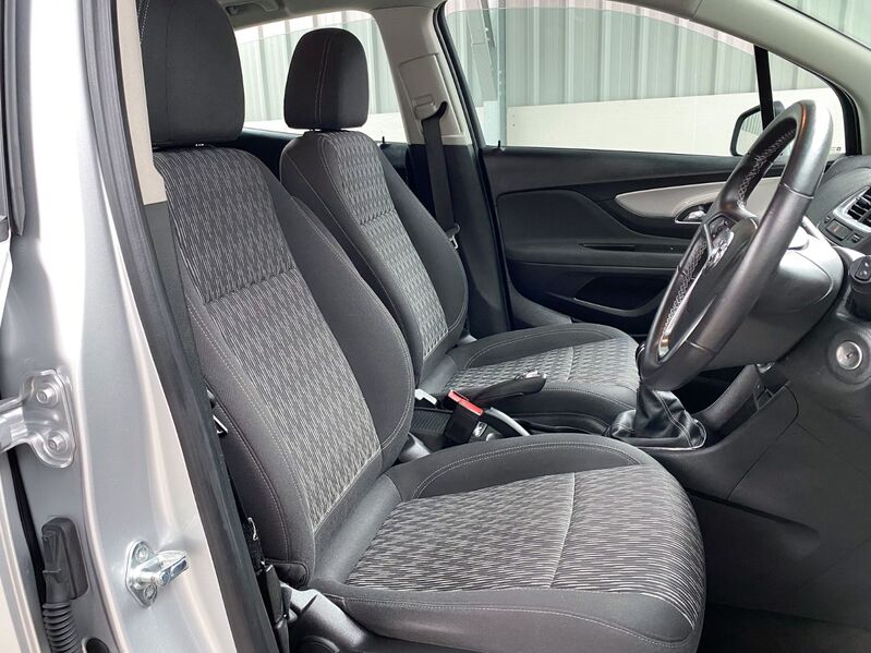 VAUXHALL MOKKA