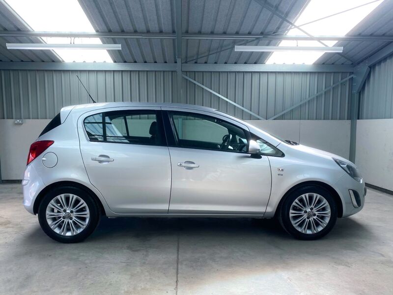 VAUXHALL CORSA