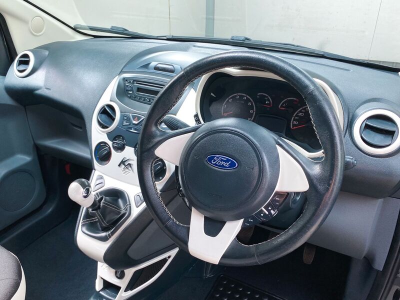 FORD KA
