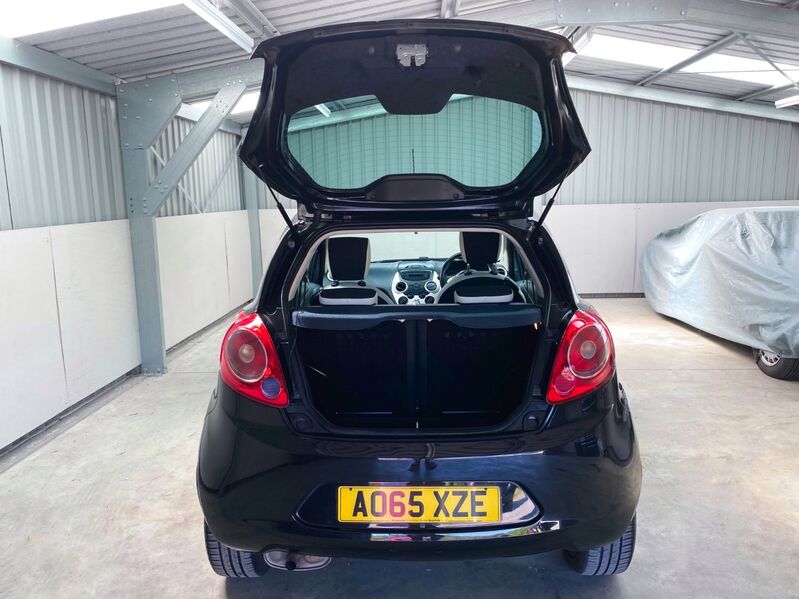FORD KA