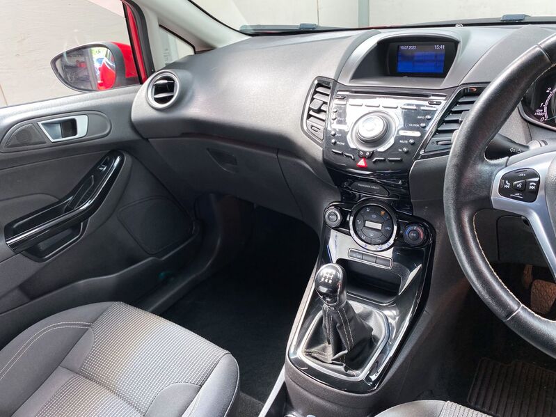 FORD FIESTA