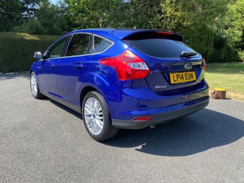 FORD FOCUS