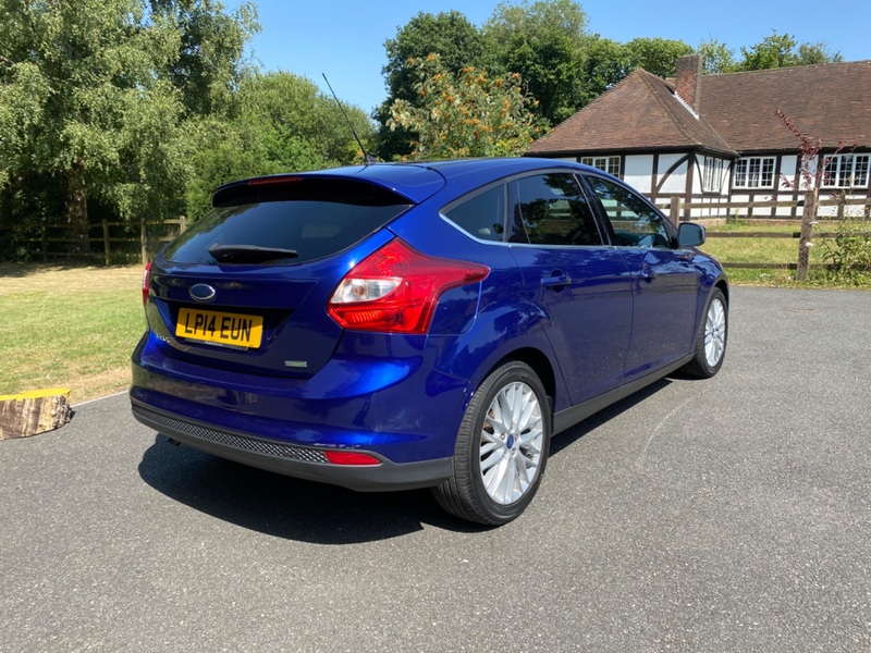 FORD FOCUS