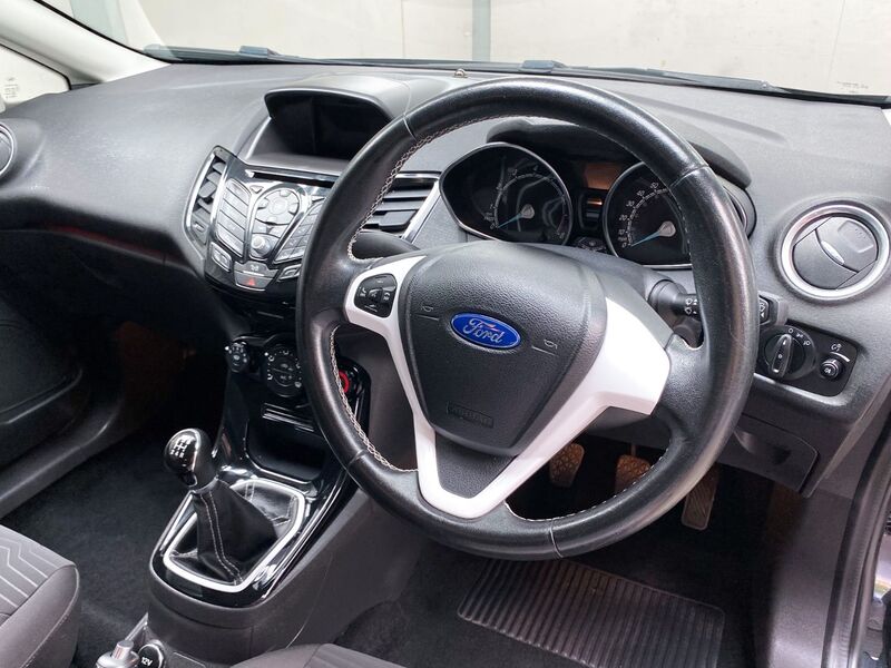 FORD FIESTA