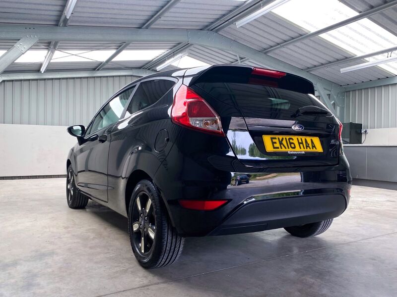 FORD FIESTA