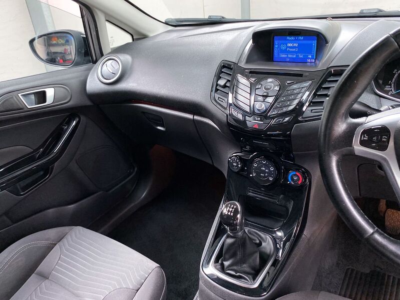 FORD FIESTA