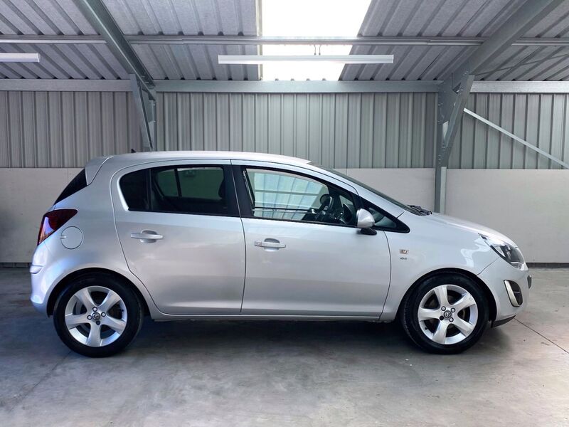 VAUXHALL CORSA