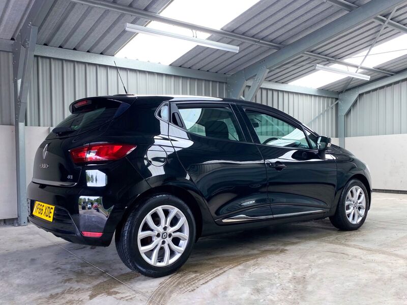 RENAULT CLIO