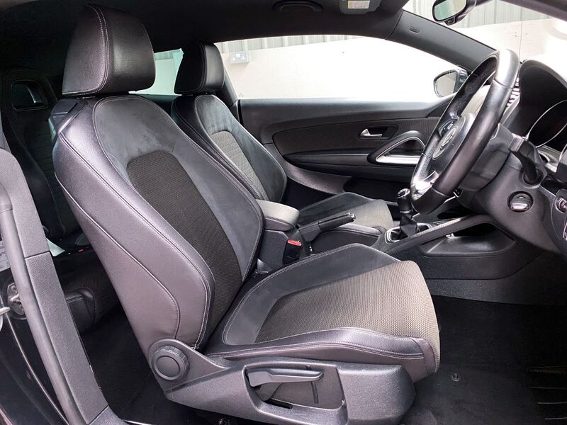 VOLKSWAGEN SCIROCCO