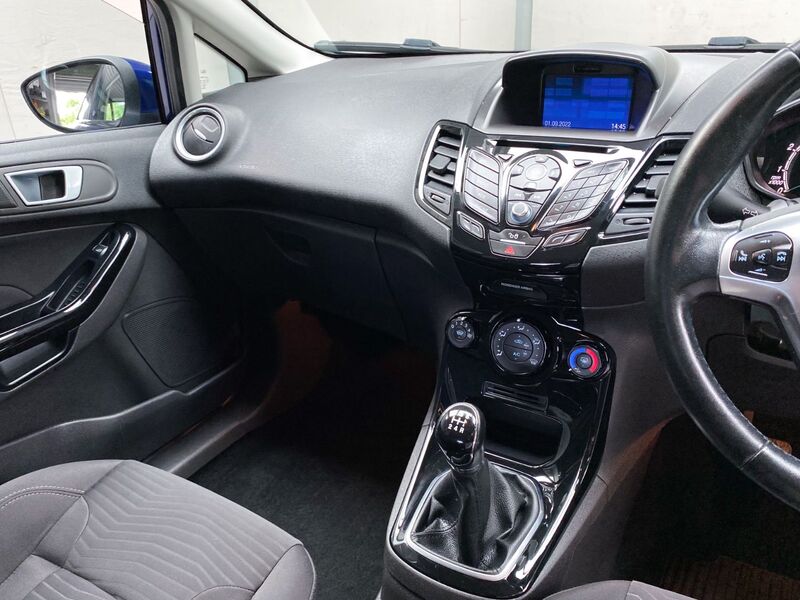FORD FIESTA