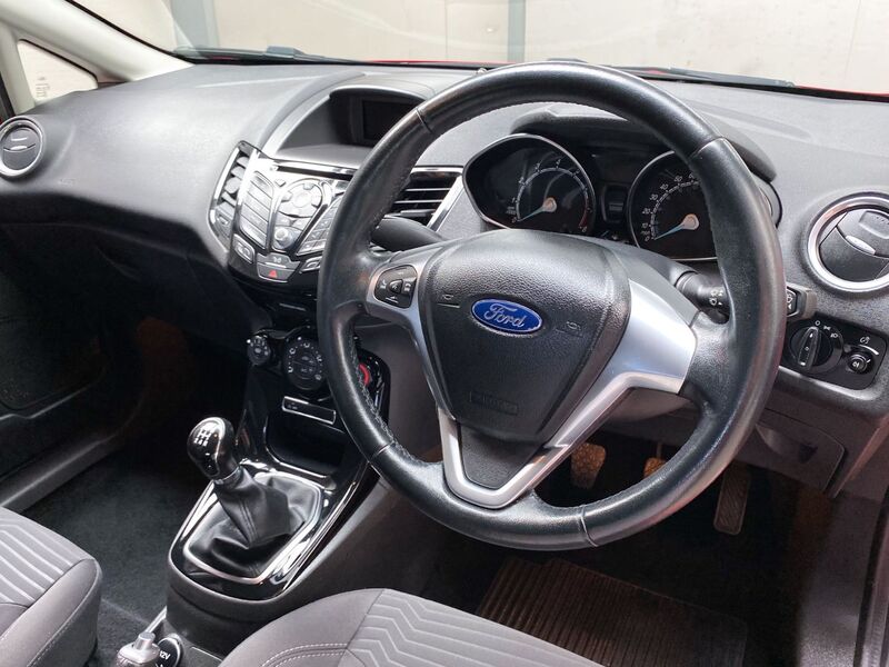 FORD FIESTA