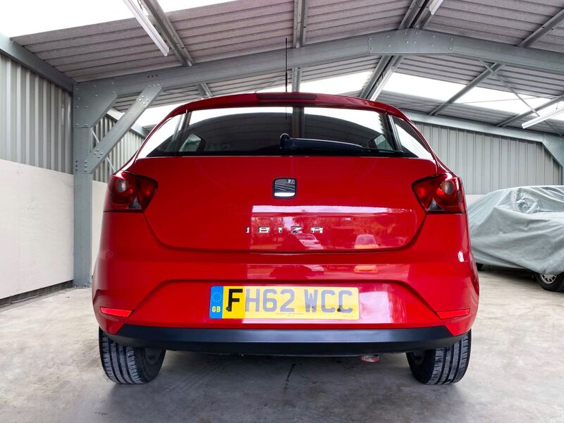 SEAT IBIZA