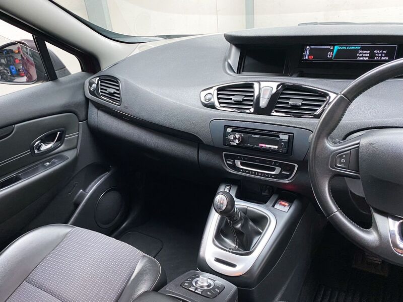RENAULT SCENIC