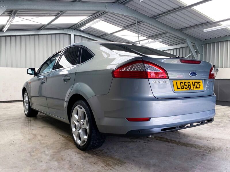 FORD MONDEO