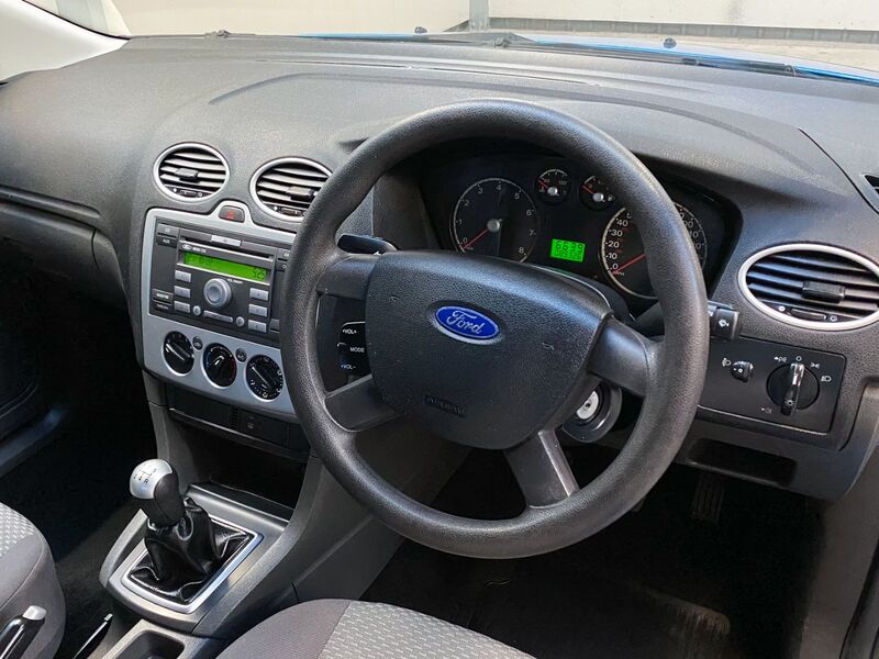 FORD FOCUS