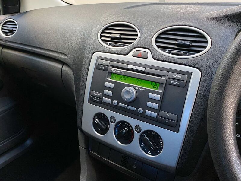 FORD FOCUS