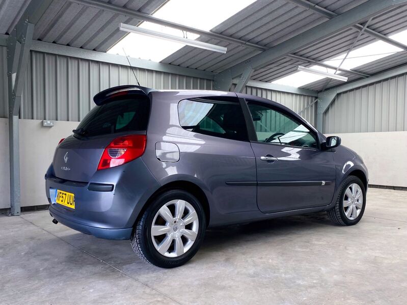 RENAULT CLIO