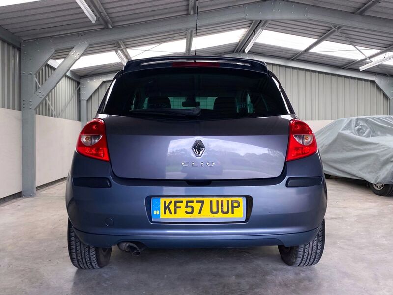 RENAULT CLIO